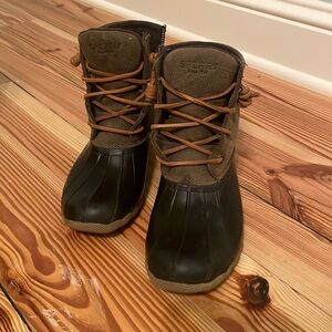 Sperry Duck Boots Size 7 1/2